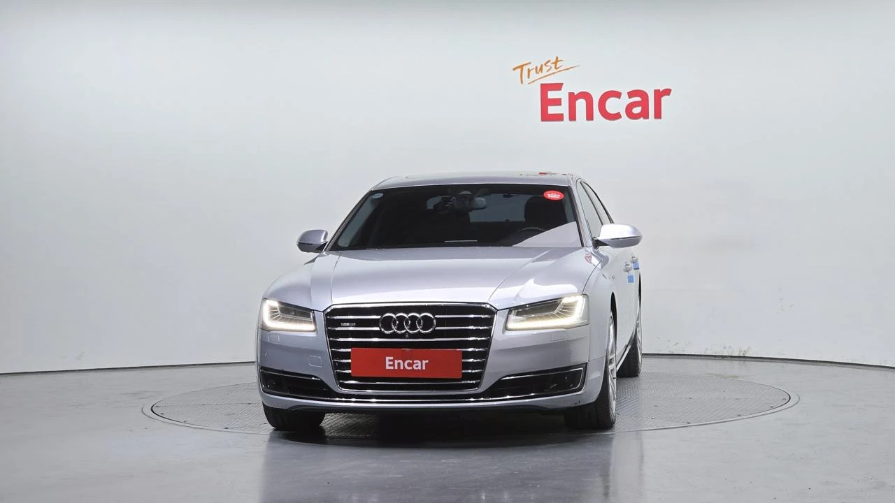 Audi A8 60TDI Matrix* 360* Distronic* HeadUp* Масаж* Bose, снимка 2 - Автомобили и джипове - 54740435