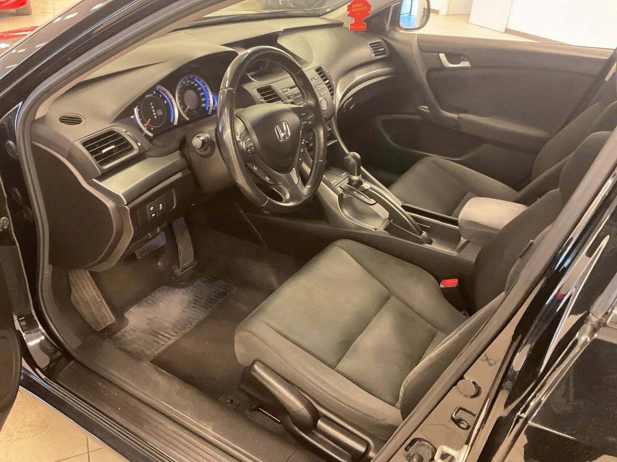 Honda Accord 2.0 - ELEGANCE, снимка 11 - Автомобили и джипове - 54875287