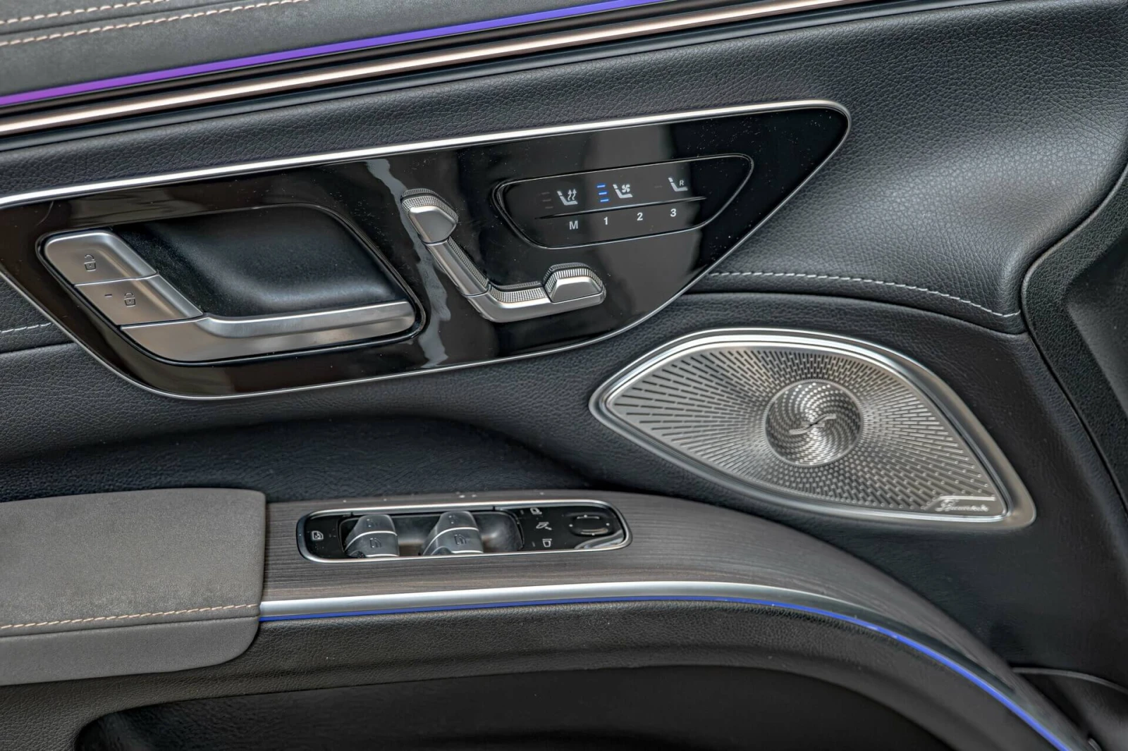 Mercedes-Benz EQS 450 4Matic/AMG Line/RSE/Hyper Screen/Burm./6+ 1/Об, снимка 8 - Автомобили и джипове - 55206879