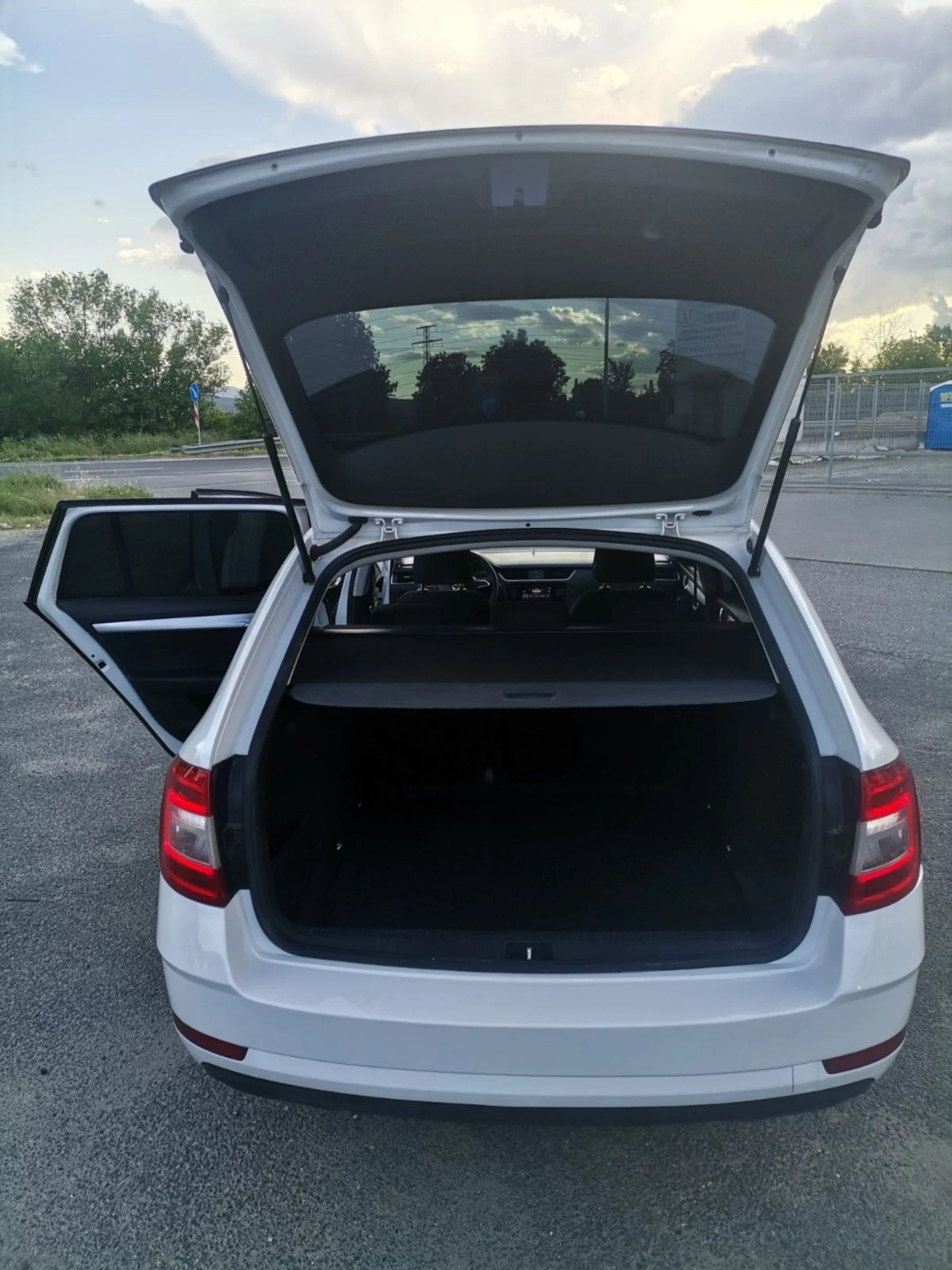 Skoda Octavia 2.0tdi kombi | Mobile.bg � ����������� 14