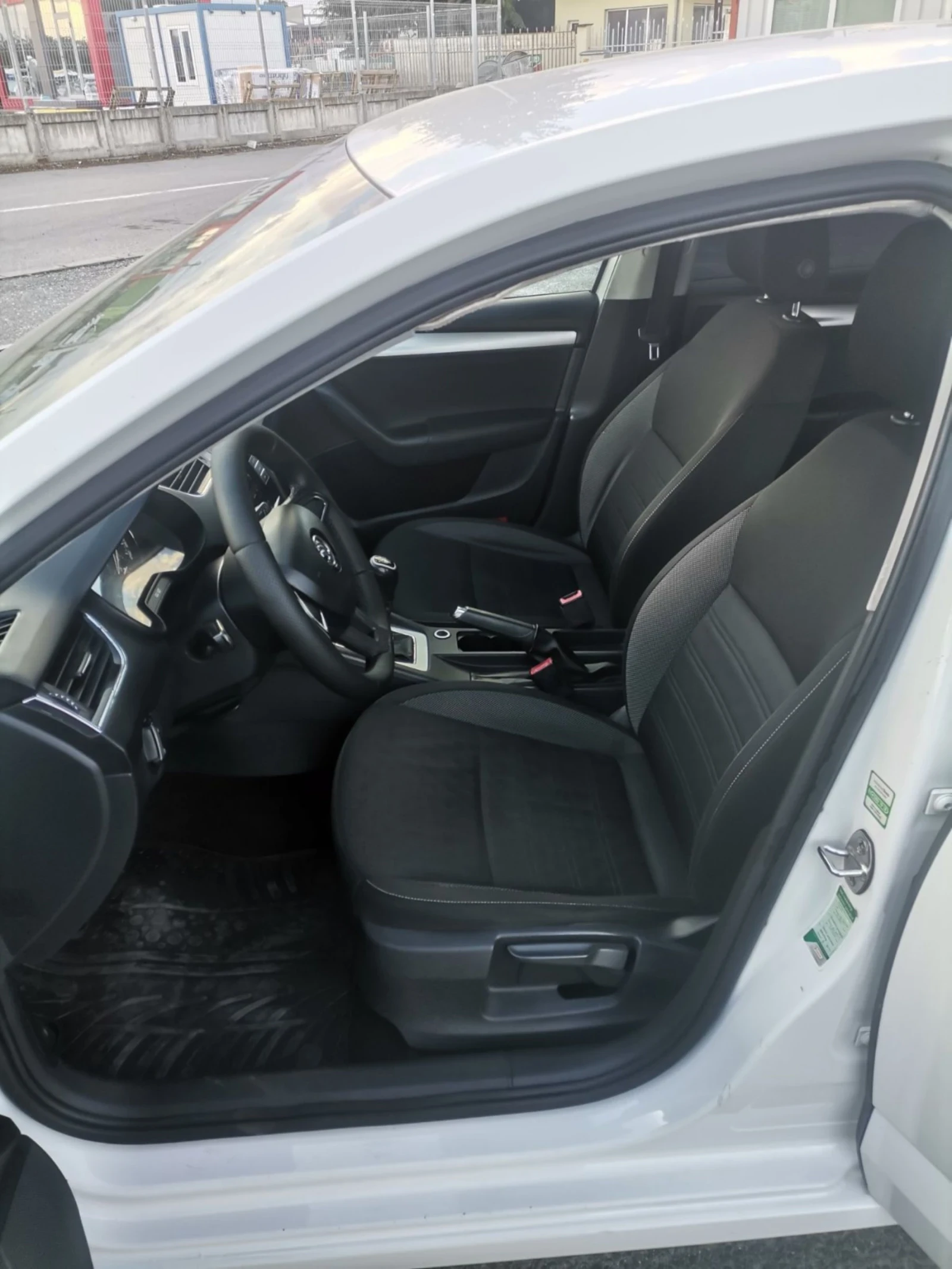 Skoda Octavia 2.0tdi kombi | Mobile.bg � ����������� 12