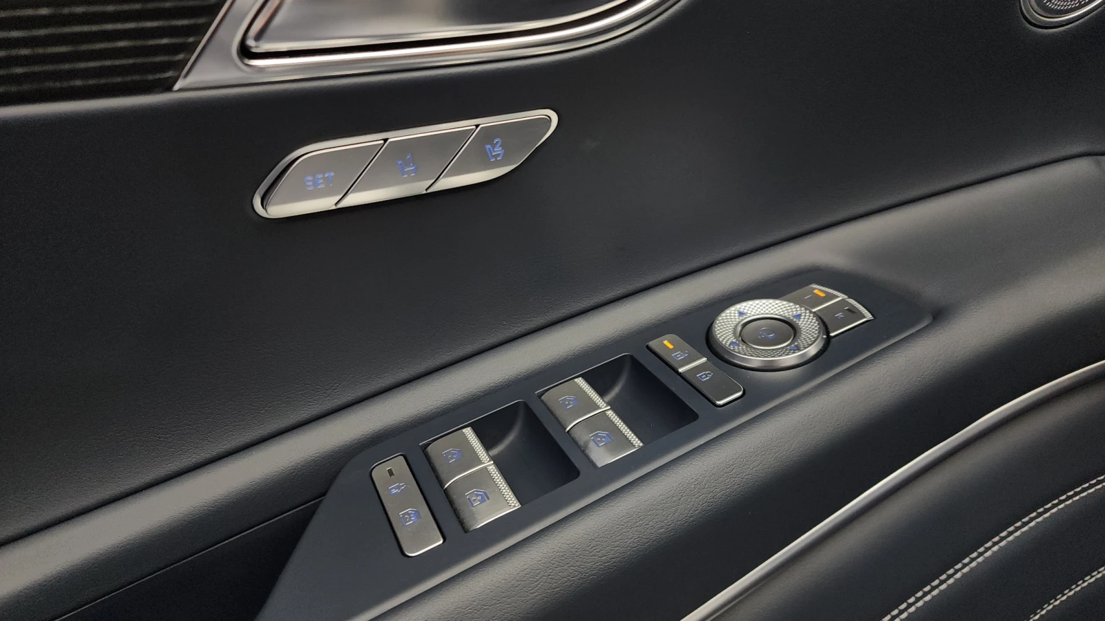 Genesis GV80 2024* COUPE* SOFT-CLOSE* ОБДУХ* HUD* 360* DIS* DIG, снимка 14 - Автомобили и джипове - 55484733