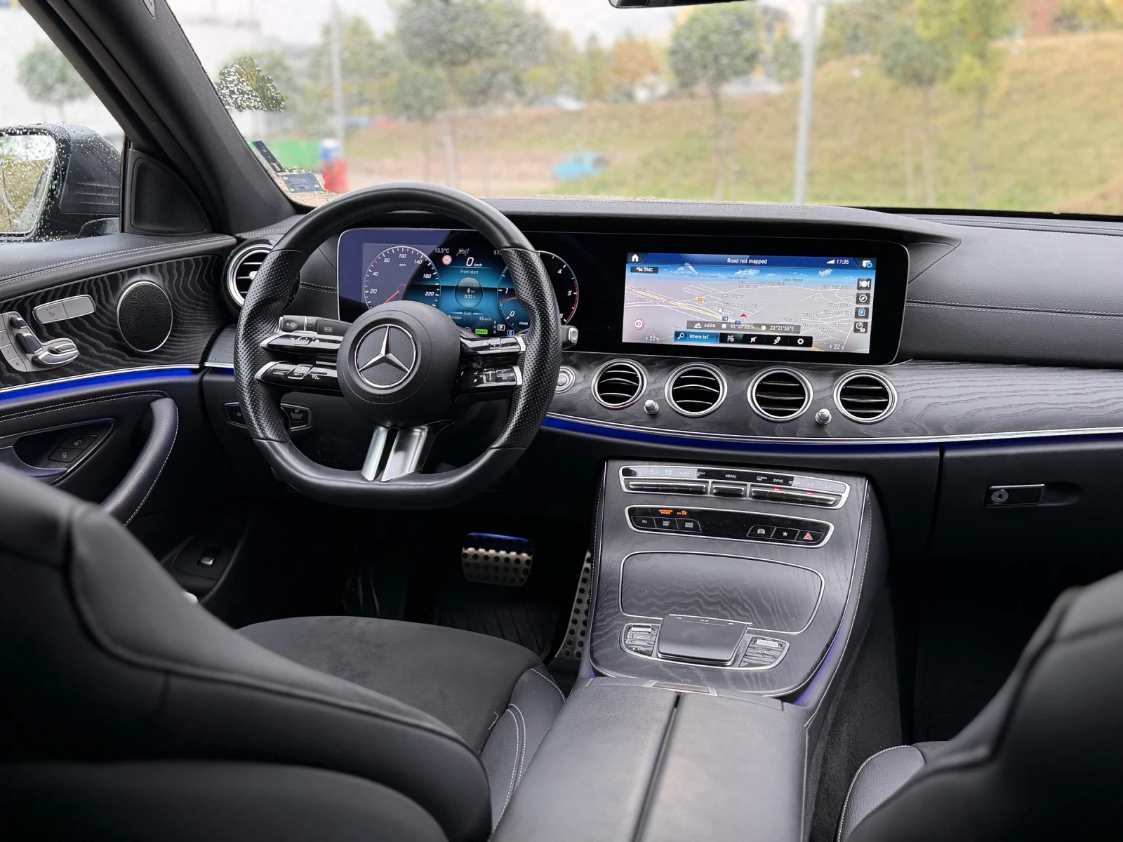Mercedes-Benz E 220 4Matic* EQ Boost* Distronic Plus, снимка 5 - Автомобили и джипове - 56237787