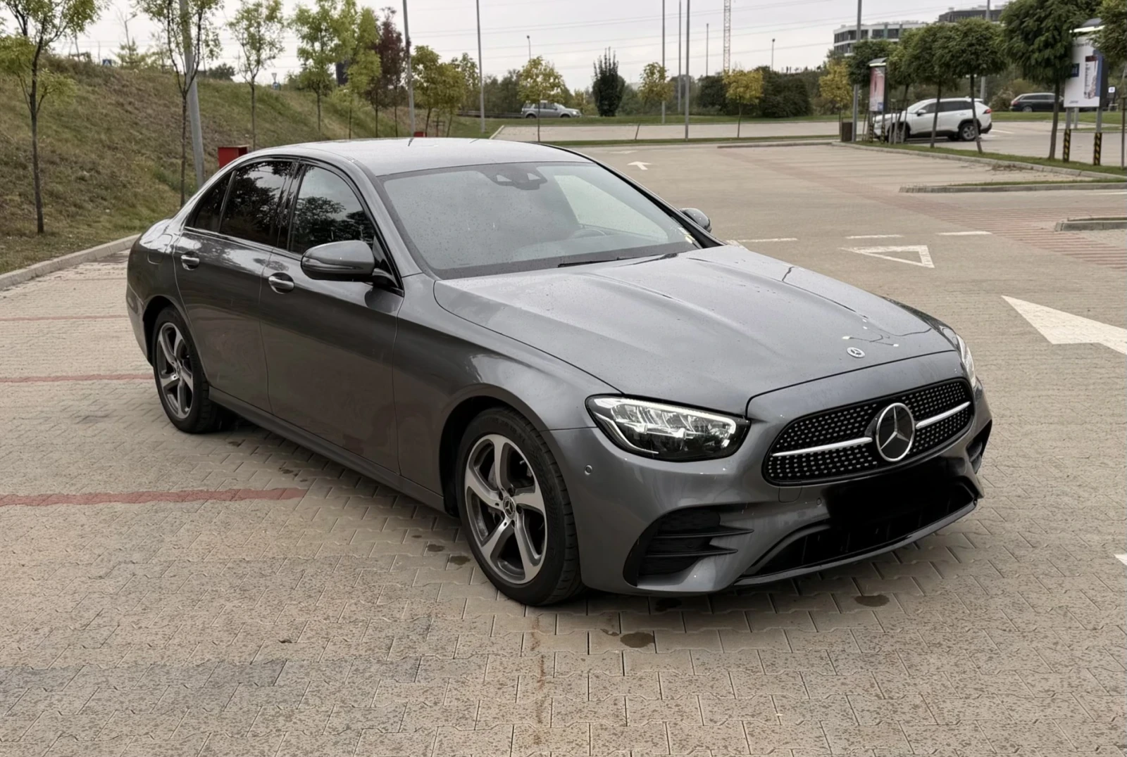 Mercedes-Benz E 220 4Matic* EQ Boost* Distronic Plus