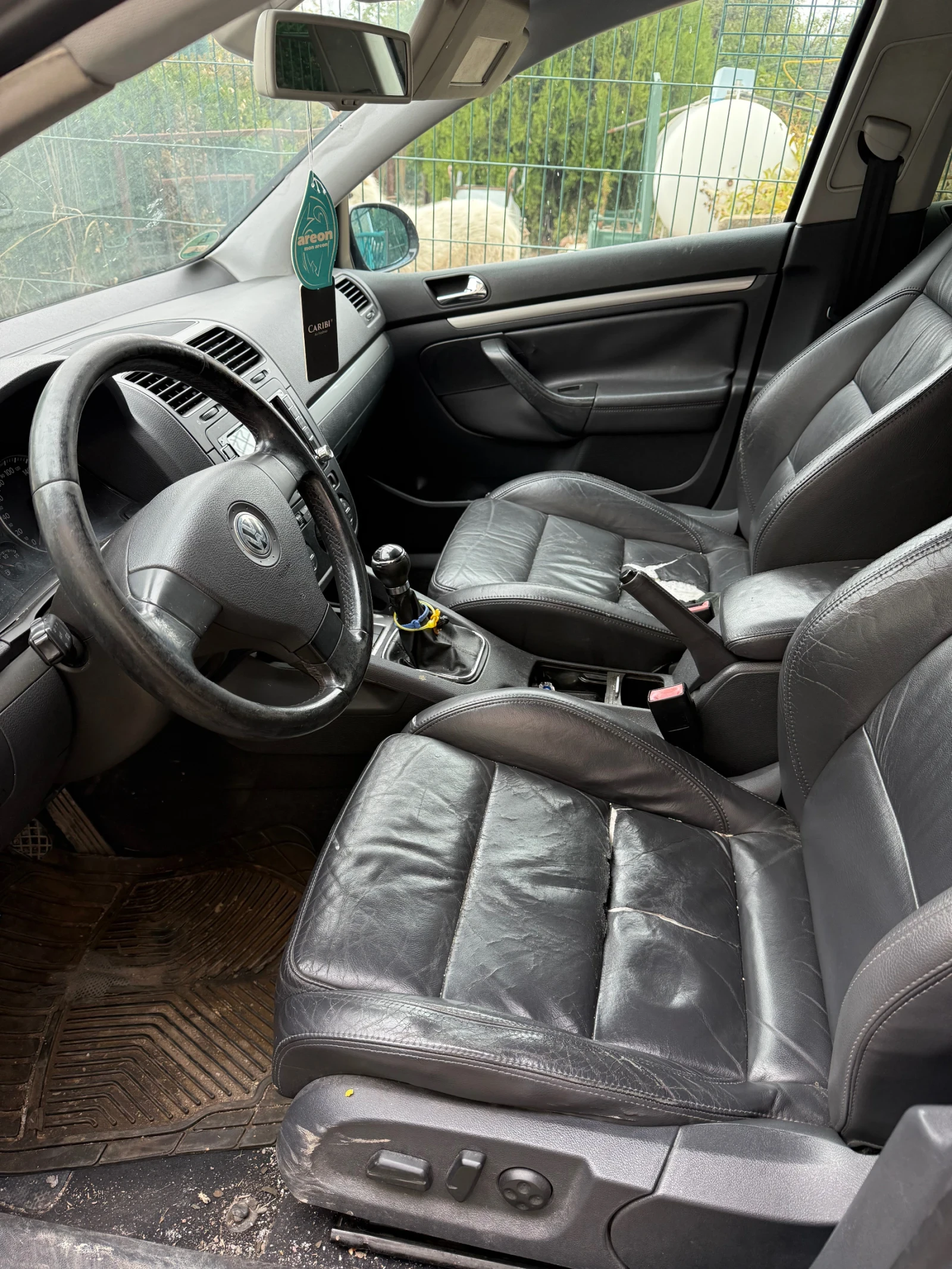 VW Golf, снимка 4 - Автомобили и джипове - 56551444