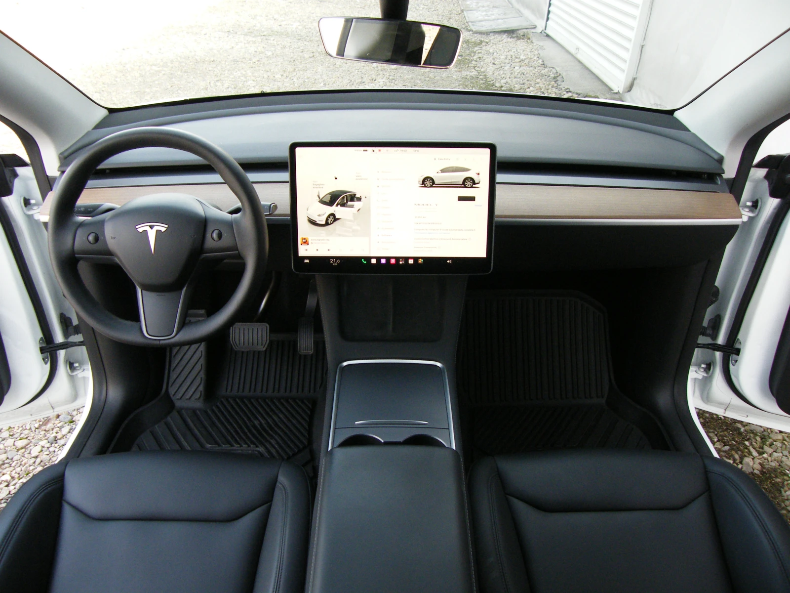 Tesla Model Y long range duall motor, снимка 16 - Автомобили и джипове - 56709328