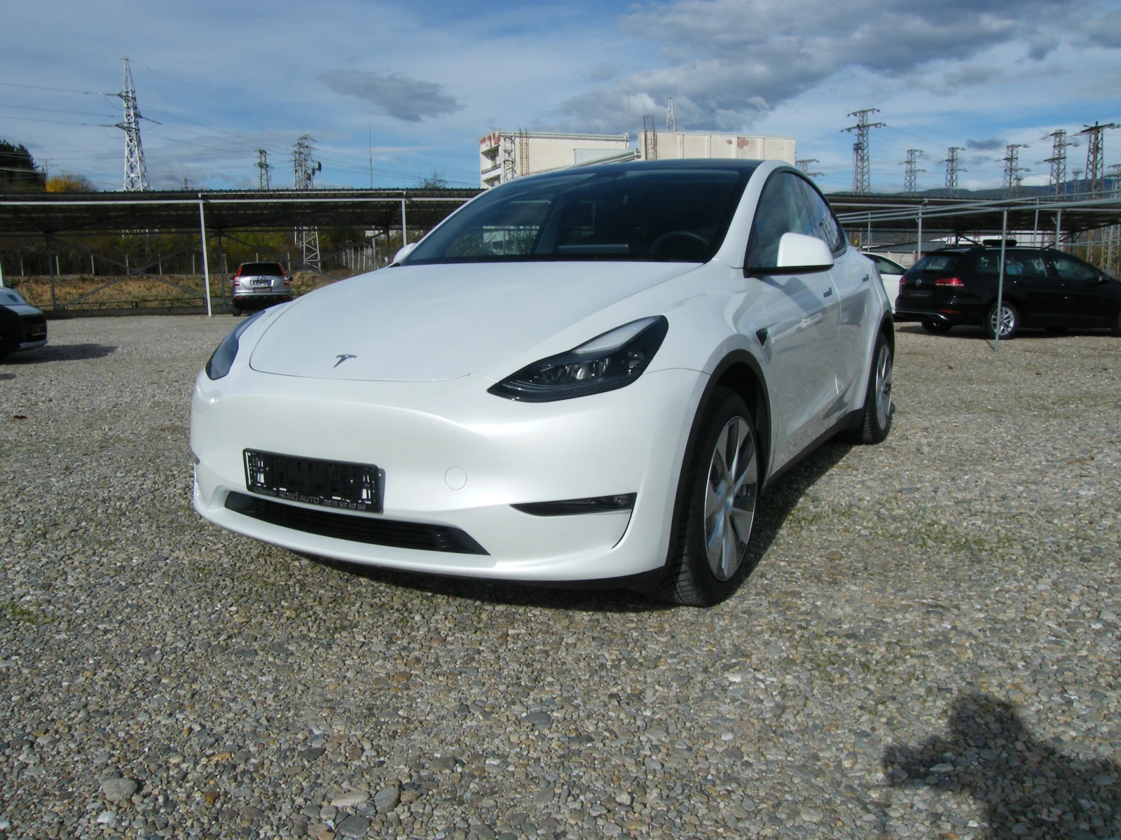 Tesla Model Y long range duall motor