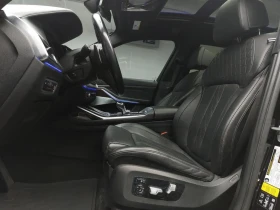 BMW X7 xDrive50i * FULL MAX * DIS * ОБДУХ * 360 * B&W, снимка 9