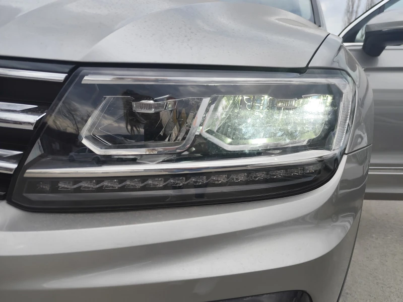 VW Tiguan 1.5TSi* R-LINE* DSG*  LED* APP* DIGITAL* ИТАЛИЯ, снимка 15 - Автомобили и джипове - 49193743