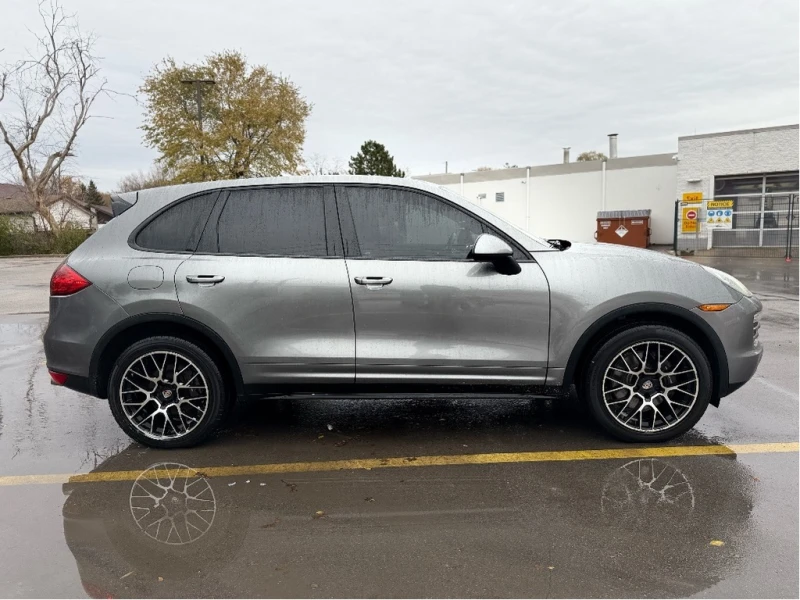 Porsche Cayenne Platinum Edition* Панорама* Подгрев* BOSE* 20&#39;, снимка 4 - Автомобили и джипове - 52662162