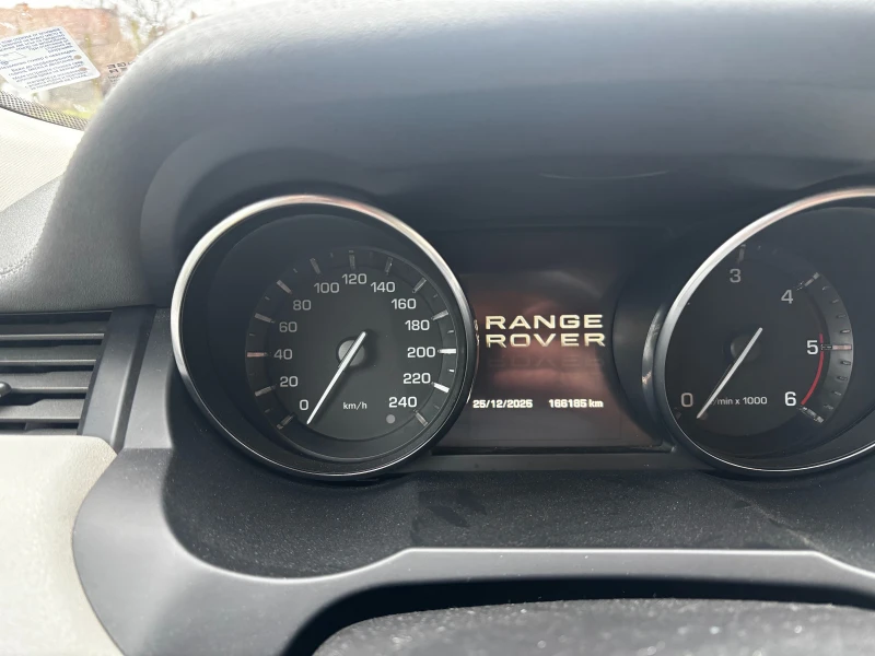 Land Rover Evoque, снимка 9 - Автомобили и джипове - 52919746