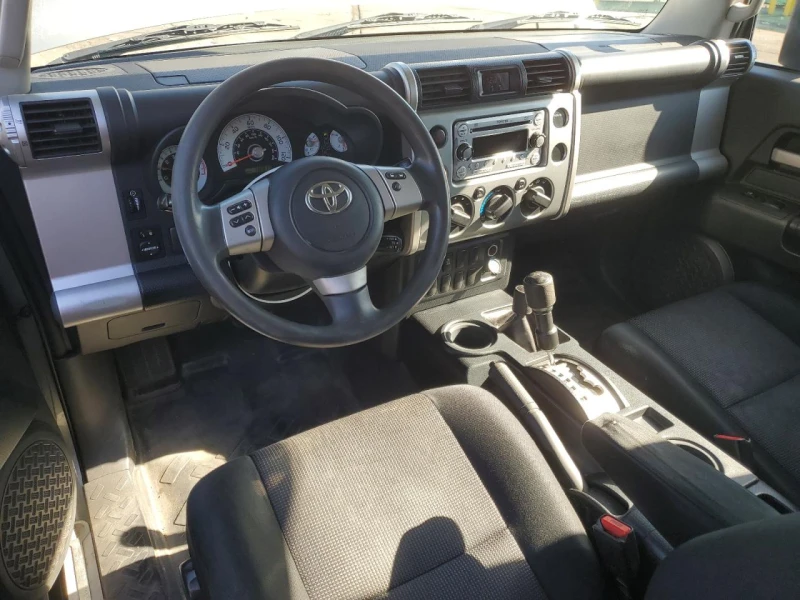 Toyota Fj cruiser 4l, снимка 8 - Автомобили и джипове - 53182472