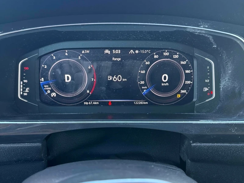 VW Tiguan * Comfortline * CARFAX * ЦЕНА ДО БГ, снимка 8 - Автомобили и джипове - 53432120