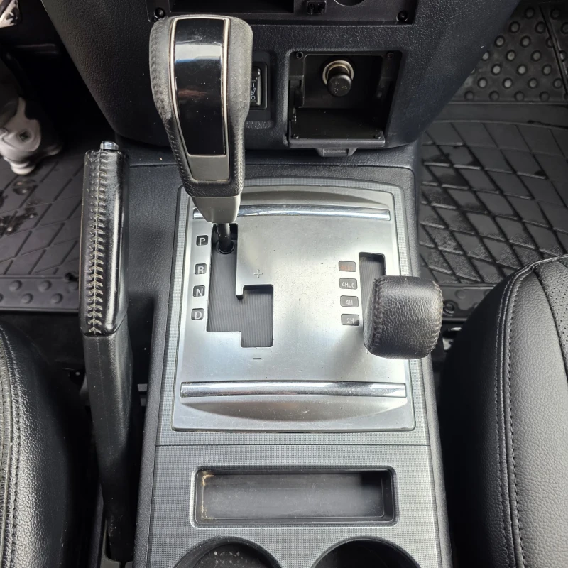 Mitsubishi Pajero 3.2DI-D Common Rail, снимка 9 - Автомобили и джипове - 53463735