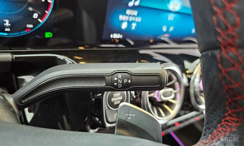 Mercedes-Benz GLA 250, снимка 9 - Автомобили и джипове - 53515612