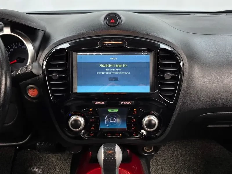 Nissan Juke SV F15 1.6 Бензин, снимка 6 - Автомобили и джипове - 55457430