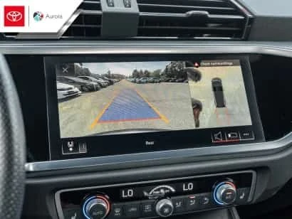 Audi Q3 Technik/360/DISTRONIC/B&O/CARFAX/АВТОКРЕДИТ, снимка 17 - Автомобили и джипове - 55613950