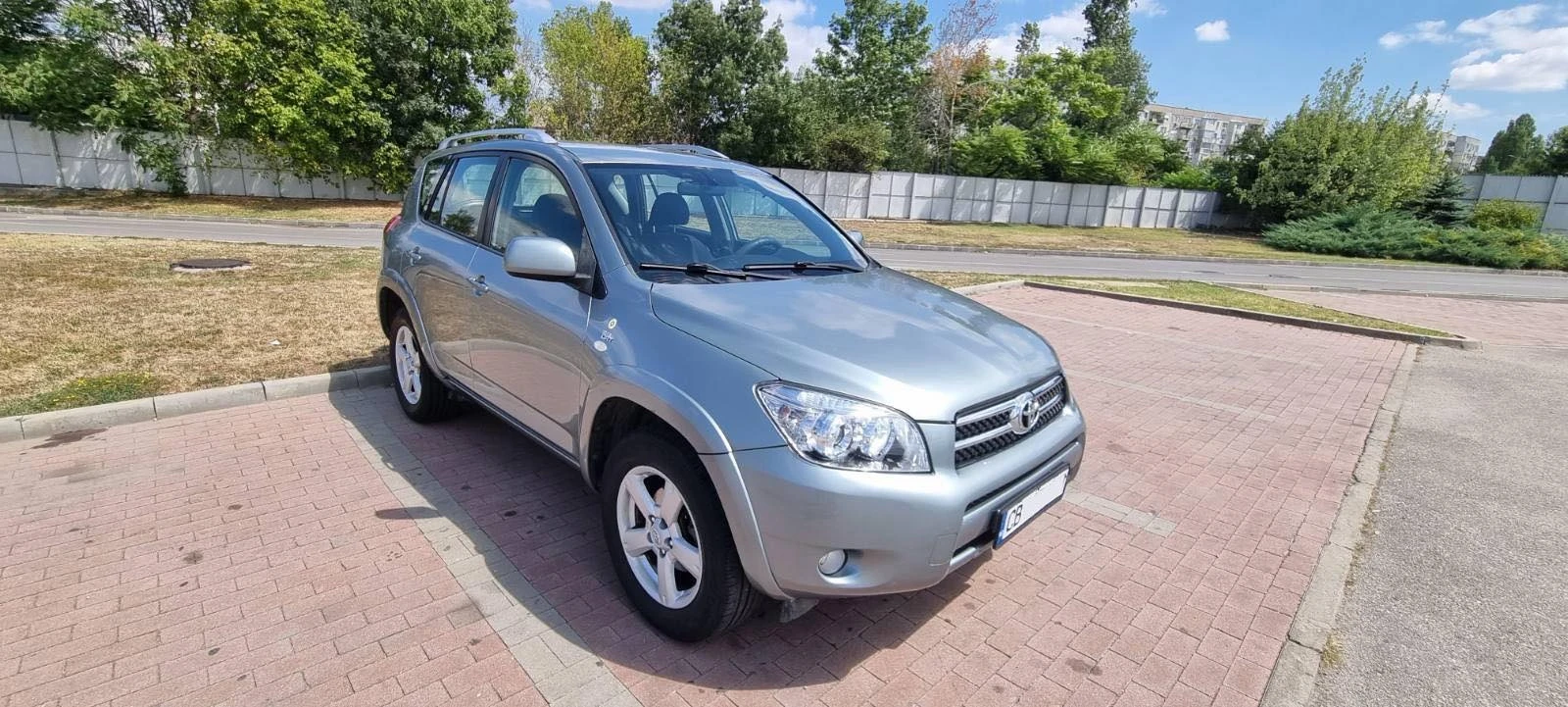Toyota Rav4 2.2 D-CAT - изображение 3