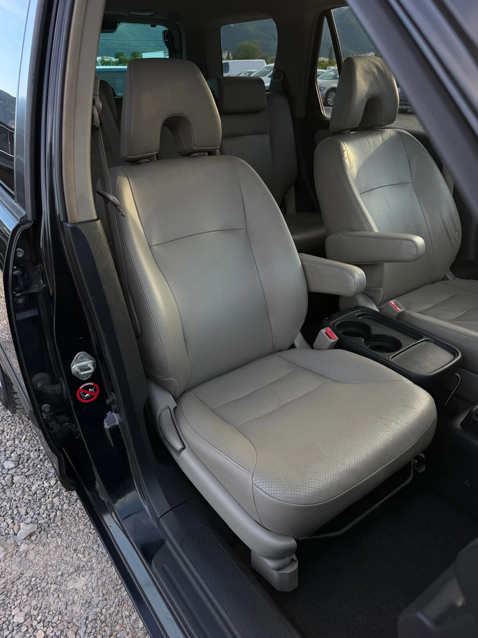 Honda Cr-v 2.2CDTi 140к.с * 4х4* * Климатроник* * Шибедах* , снимка 13 - Автомобили и джипове - 54543069