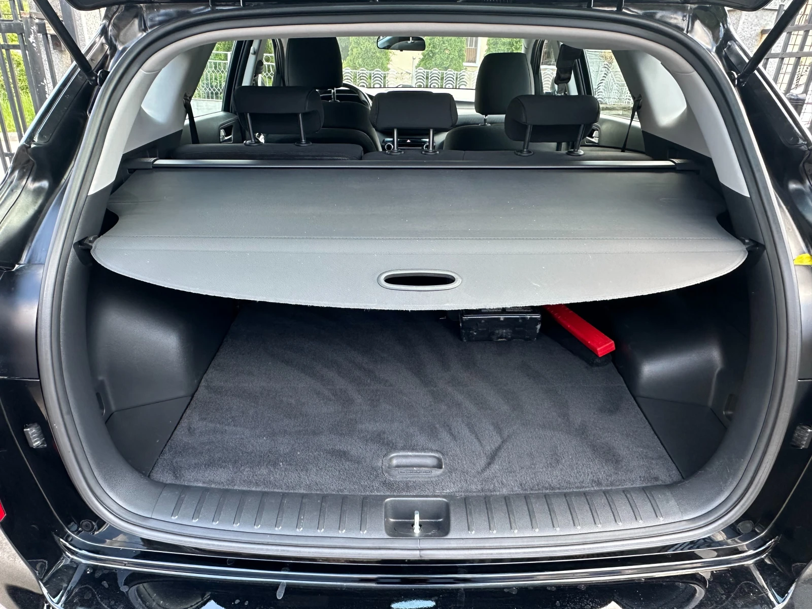 Hyundai Tucson 1.6D-116ks-FACELIFT-130000km-LED-PDC-KAMERA-EURO6D, снимка 13 - Автомобили и джипове - 54635830