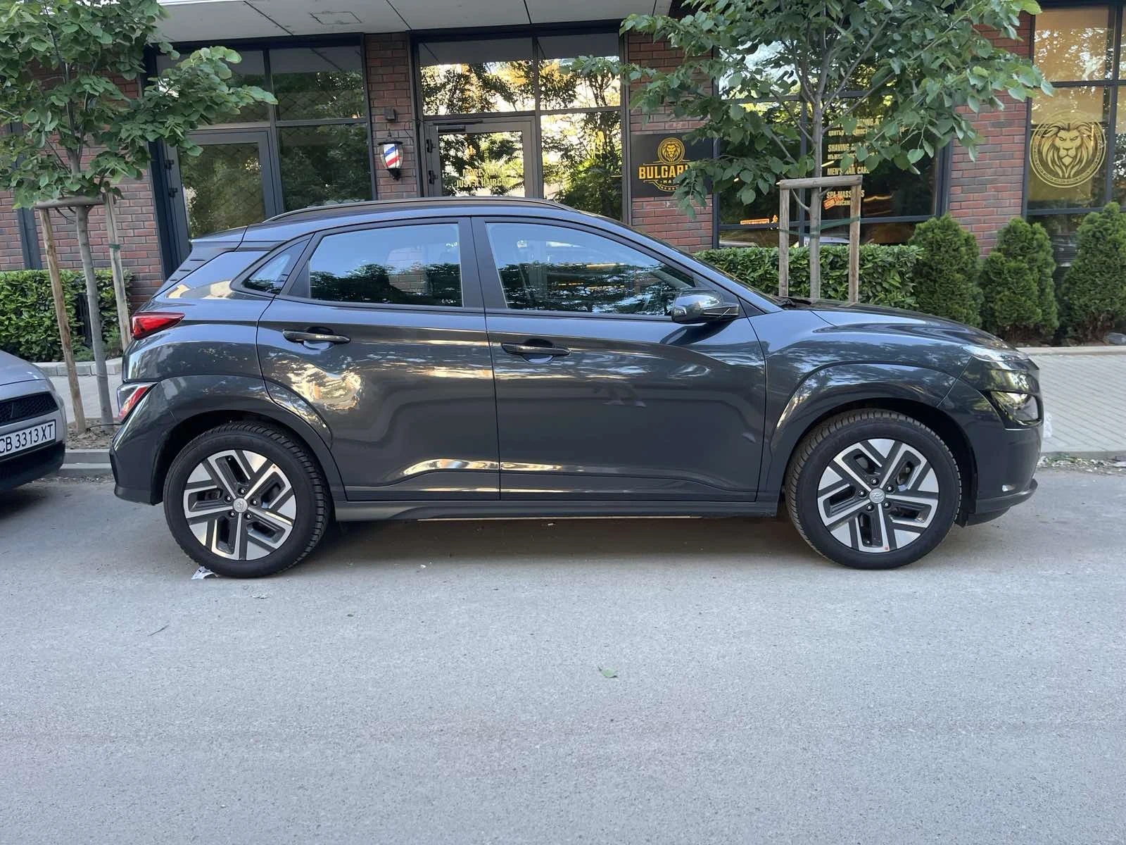Hyundai Kona Валидна гаранция+ гуми