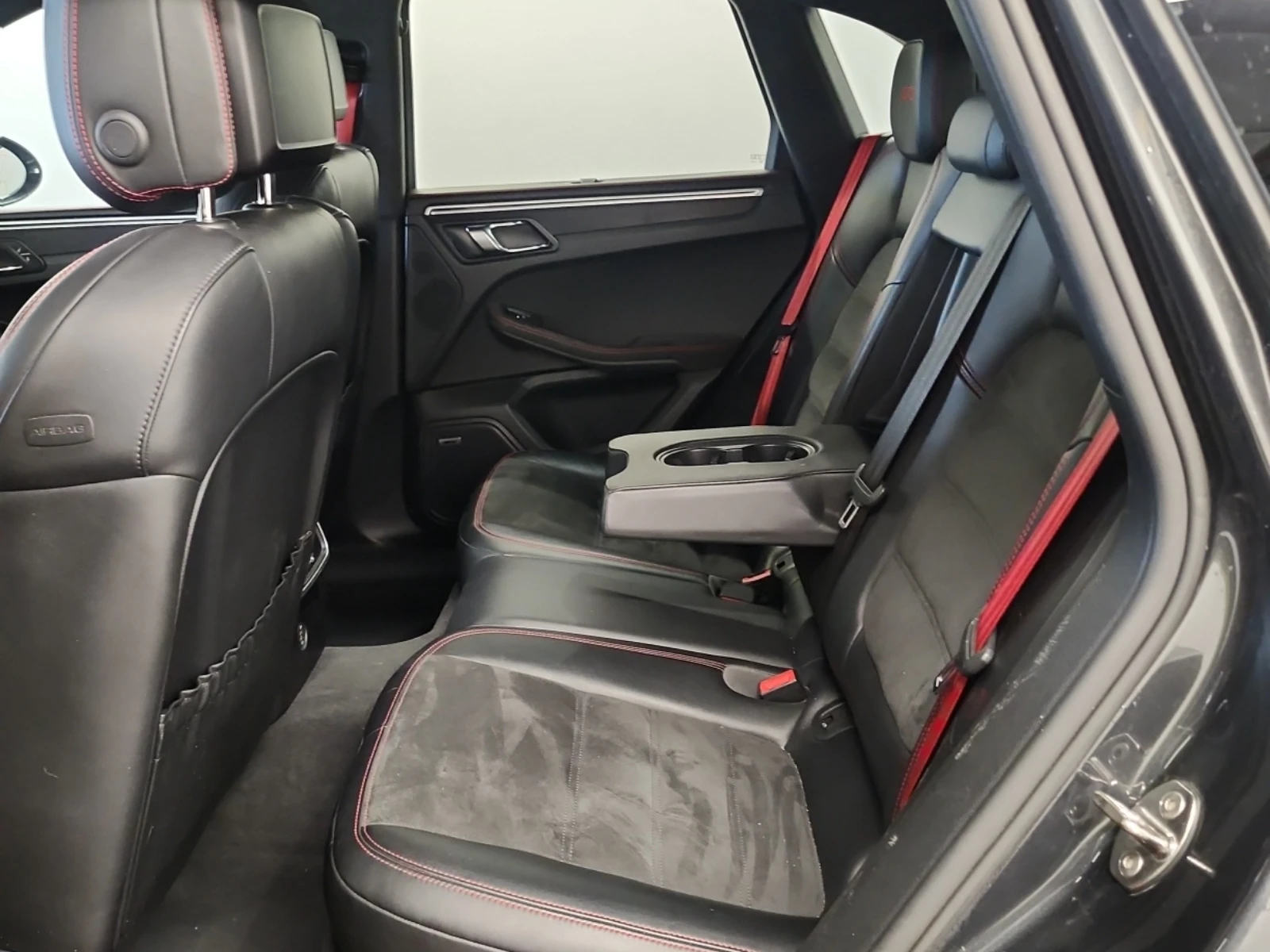 Porsche Macan GTS, снимка 13 - Автомобили и джипове - 54768894