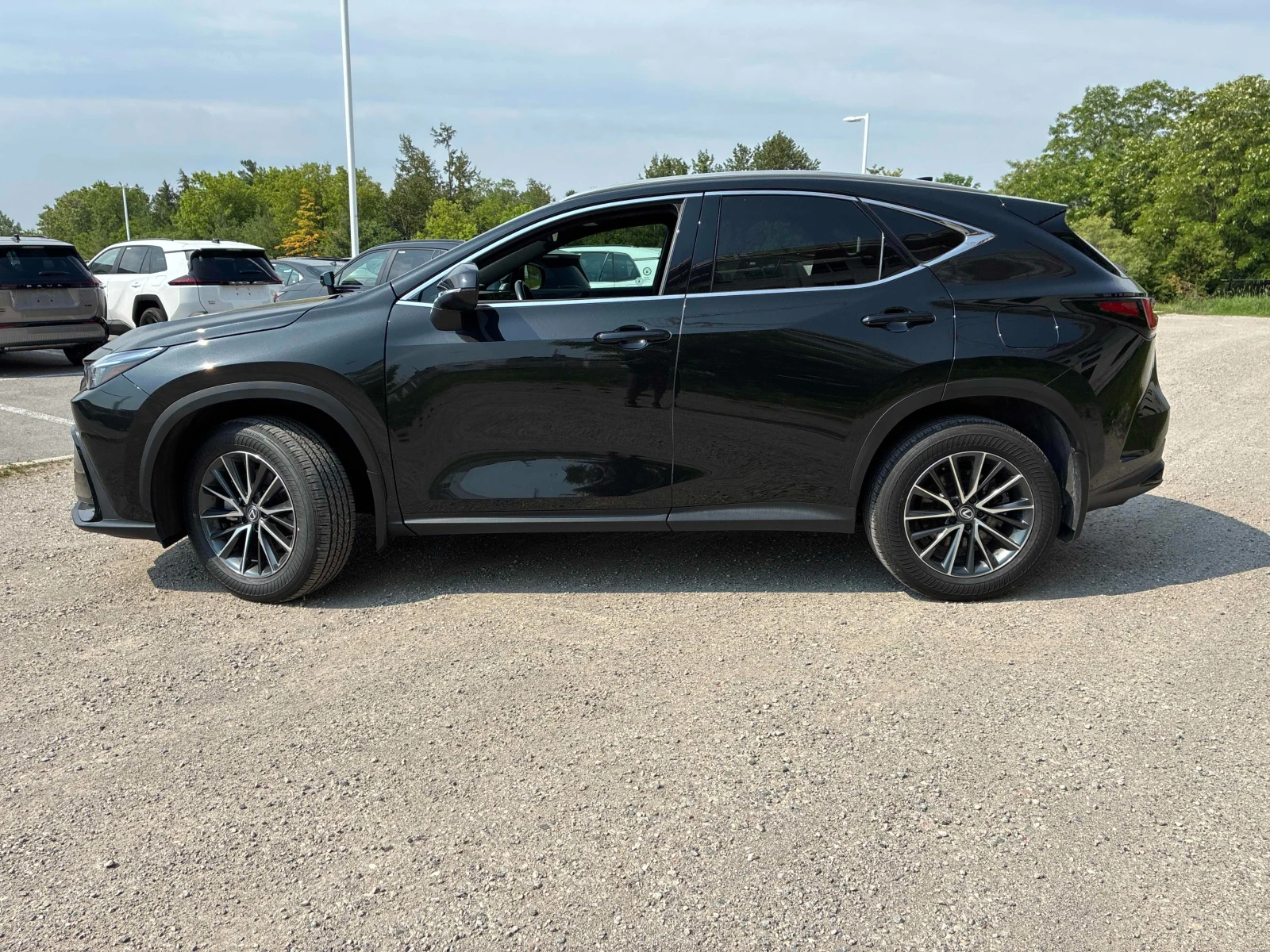 Lexus NX 350h ПАНОРАМА * ПОДГРЕВИ * OБДУХВАНЕ * CARFAX, снимка 3 - Автомобили и джипове - 54882928
