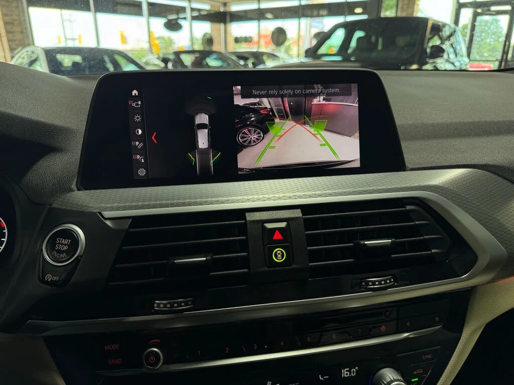 BMW X3 30i* M SPORT* ПАНОРАМА* КАМЕРА* ПОДГРЕВ* КРАЙНА ЦЕ, снимка 9 - Автомобили и джипове - 55503402