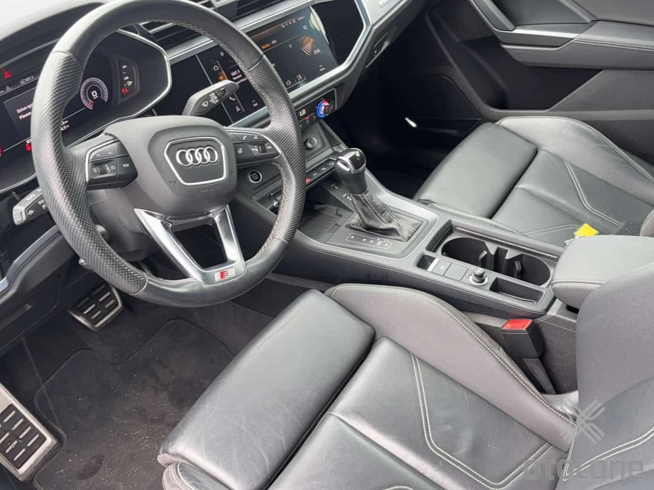 Audi Q3 Technik/360/DISTRONIC/B&O/CARFAX/АВТОКРЕДИТ, снимка 9 - Автомобили и джипове - 55613950
