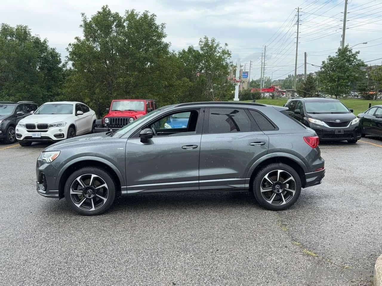 Audi Q3 Technik/360/DISTRONIC/B&O/CARFAX/АВТОКРЕДИТ, снимка 2 - Автомобили и джипове - 55613950
