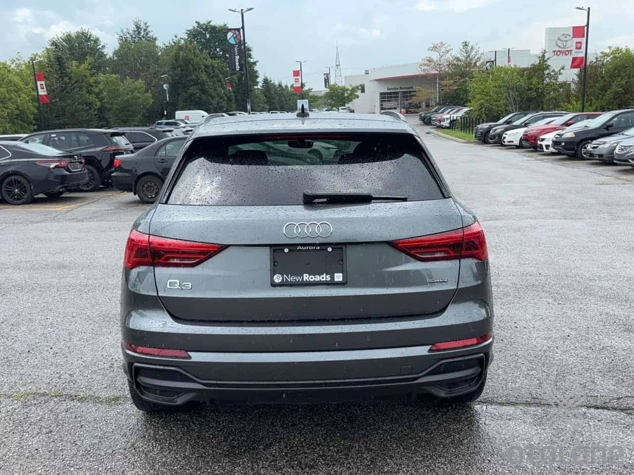 Audi Q3 Technik/360/DISTRONIC/B&O/CARFAX/АВТОКРЕДИТ, снимка 4 - Автомобили и джипове - 55613950
