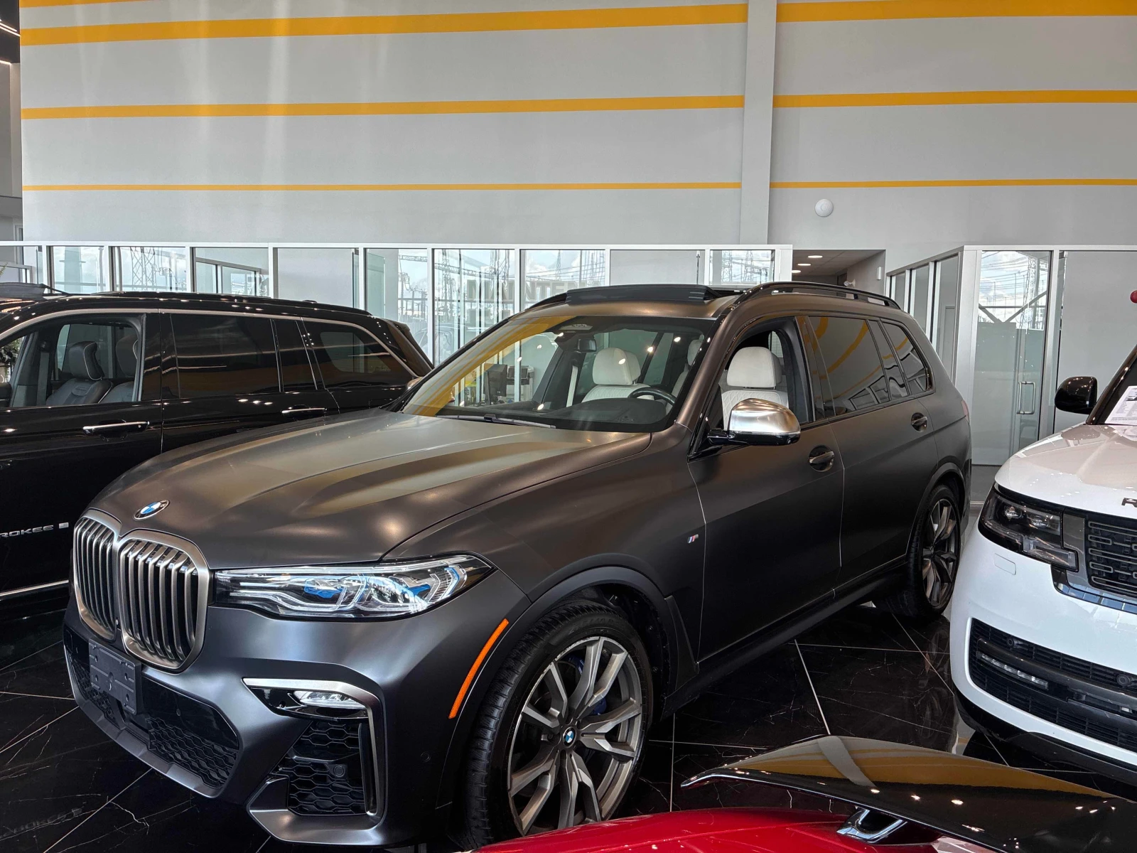 BMW X7 M50i| SWAROWSKI| МАСАЖ| LASER| HAR/KAR| HUD| 360| 
