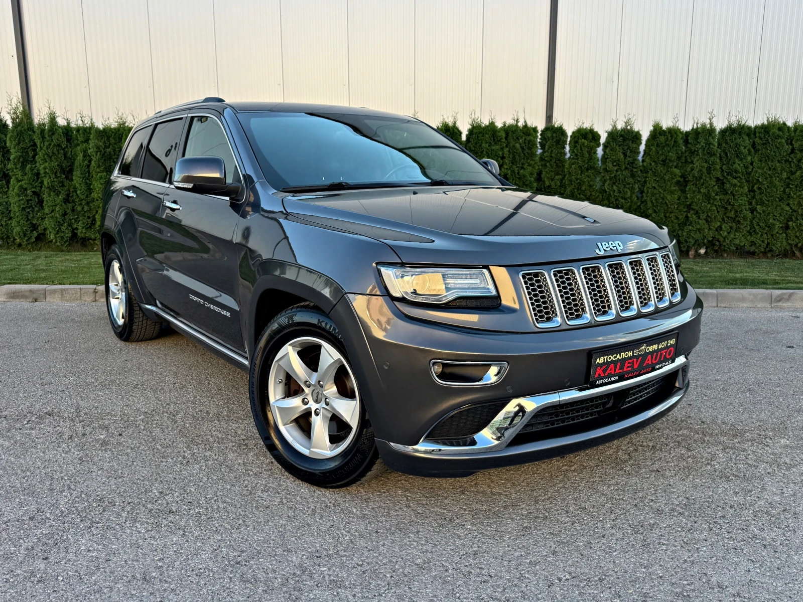Jeep Grand cherokee 3.0CRDI Summit/FULL/Швейцария!!!, снимка 3 - Автомобили и джипове - 56215550
