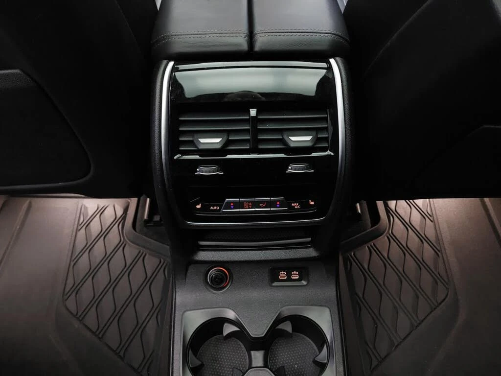 BMW X7 xDrive50i * FULL MAX * DIS * ����� * 360 * B&W | Mobile.bg � ����������� 12