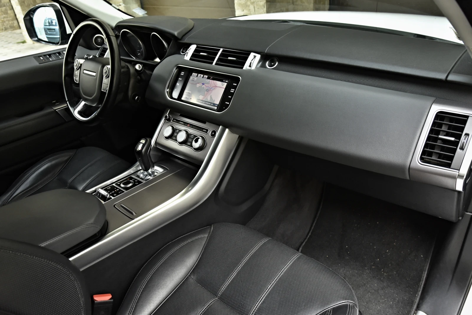 Land Rover Range Rover Sport, снимка 15 - Автомобили и джипове - 56453488