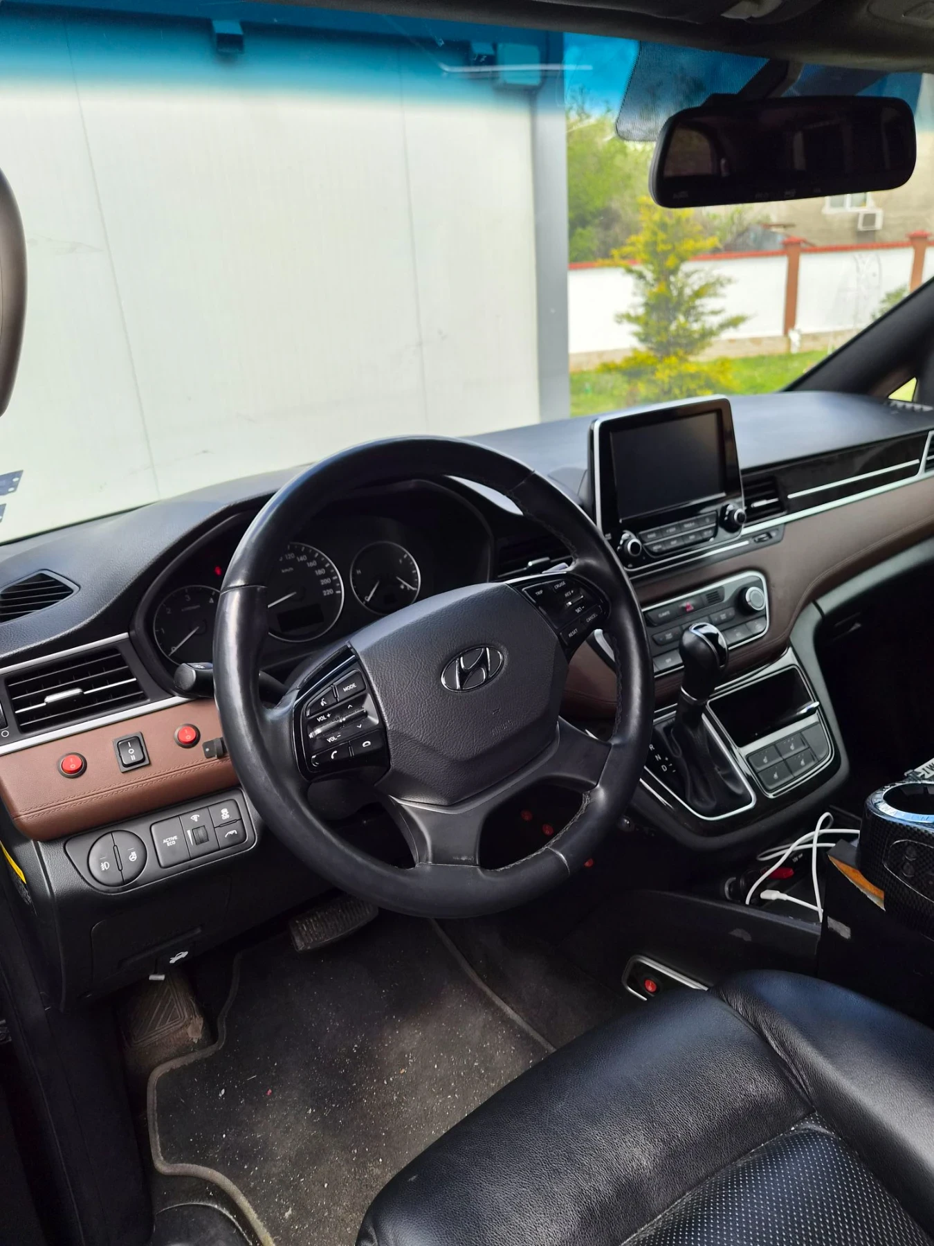 Hyundai Starex VIP, снимка 3 - Бусове и автобуси - 56127091
