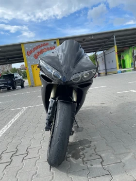 Yamaha YZF-R1, снимка 2
