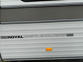Каравана Avento Royal 445, снимка 6 - Каравани и кемпери - 45448445