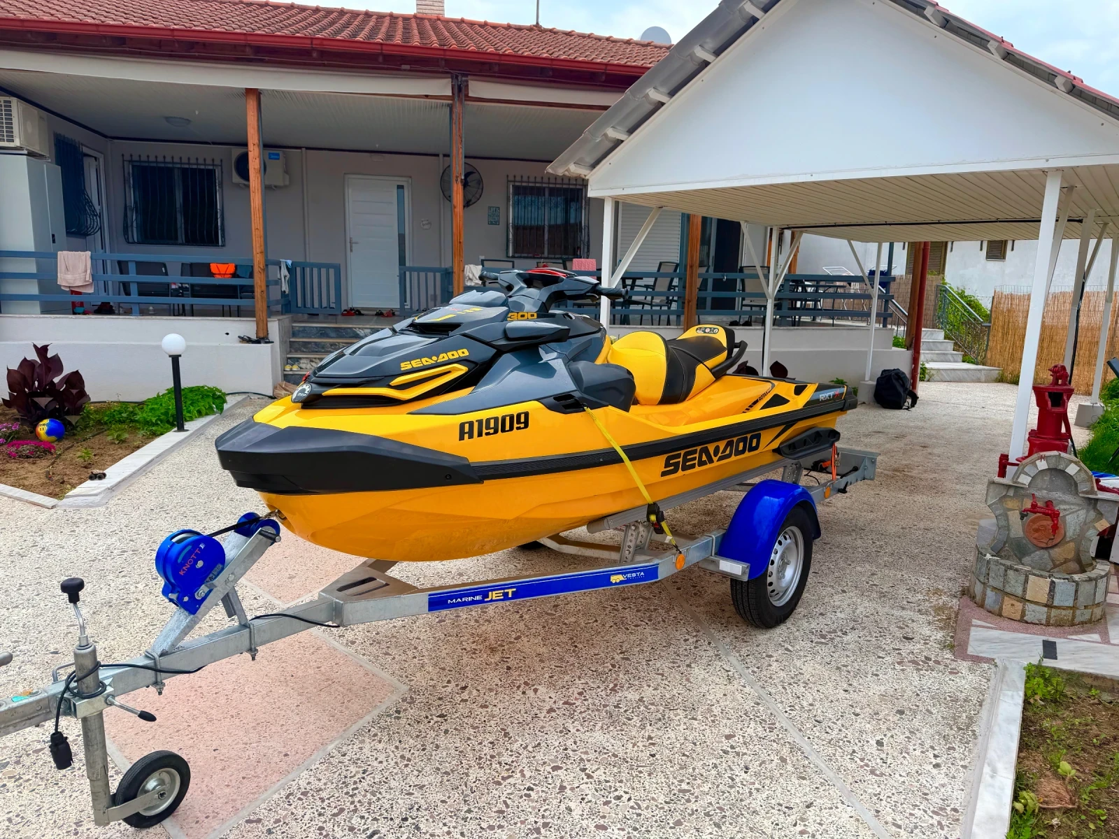 Джет Bombardier Sea Doo RXT-X 300, снимка 3 - Воден транспорт - 54823271