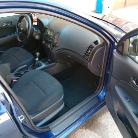 Hyundai I30 Газ-бензин , снимка 11