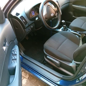 Hyundai I30 Газ-бензин , снимка 8
