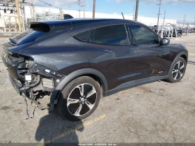 Ford Mustang Mach-E SELECT | ЦЕНА ДО БЪЛГАРИЯ | , снимка 4 - Автомобили и джипове - 53661179