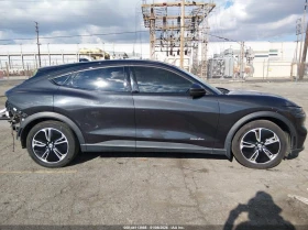 Ford Mustang Mach-E SELECT | ЦЕНА ДО БЪЛГАРИЯ | , снимка 13 - Автомобили и джипове - 53661179