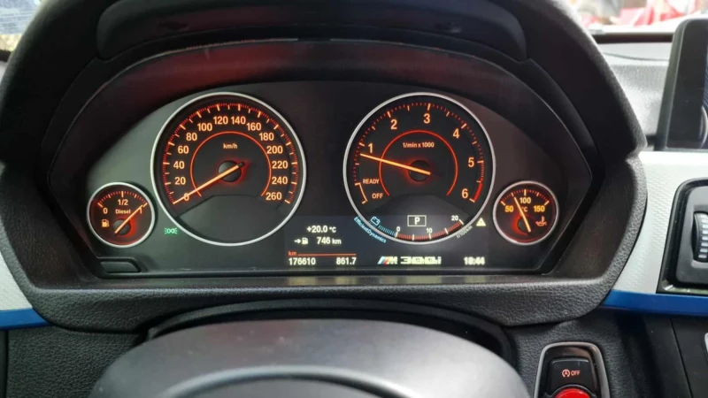 BMW 325 325 GT, снимка 15 - Автомобили и джипове - 48512098