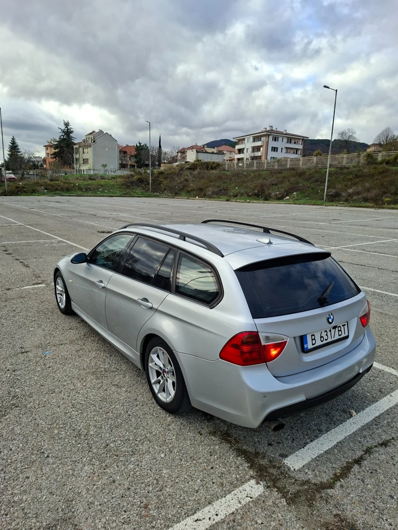 BMW 320 Комби, снимка 3 - Автомобили и джипове - 52593868