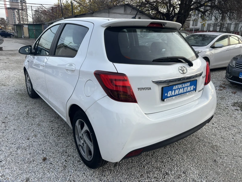 Toyota Yaris 1.5 - Хибрид, снимка 4 - Автомобили и джипове - 52707109