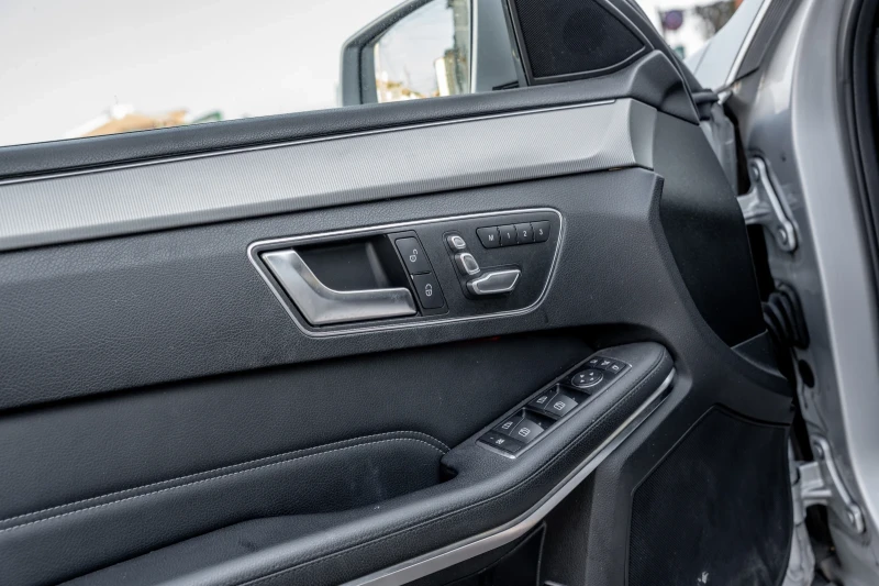 Mercedes-Benz E 350 Лизинг без доказване на доходи, снимка 12 - Автомобили и джипове - 52845081