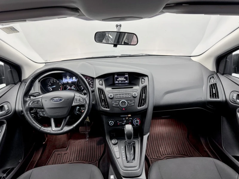 Ford Focus SEDAN SE * * CARFAX * * АВТО КРЕДИТ * * , снимка 8 - Автомобили и джипове - 52869378