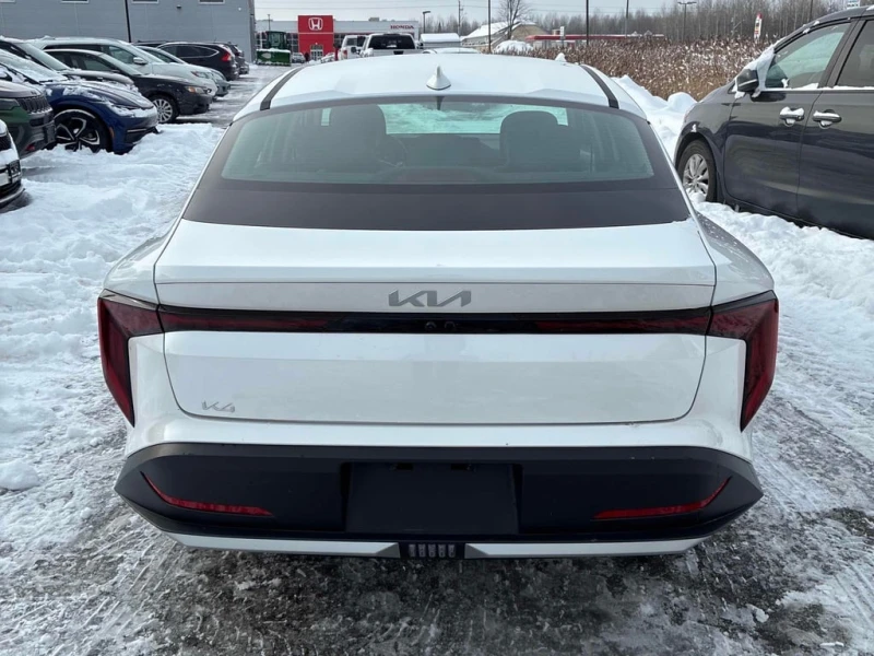 Kia K4 * FWD * CARFAX * ЦЕНА ДО БГ, снимка 4 - Автомобили и джипове - 53043712