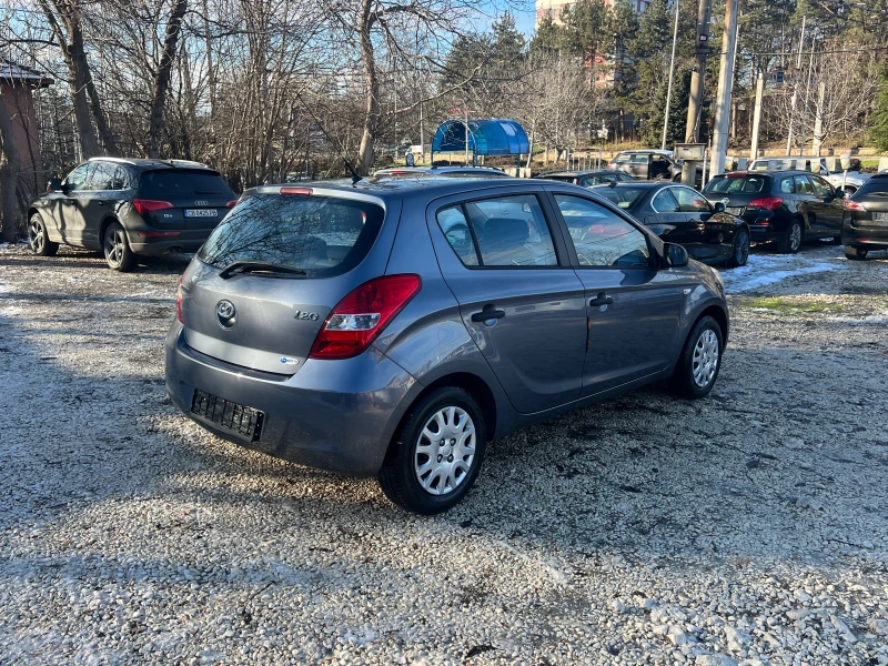Hyundai I20 1.2 Фабрична газова уредба , снимка 4 - Автомобили и джипове - 53044720